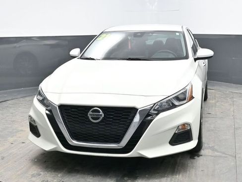 Used 2021 Nissan Altima 2.5 S image 2