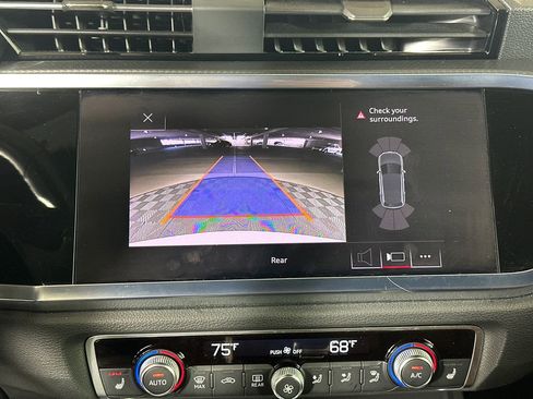 Used 2021 Audi Q3 2.0T Premium w/ Convenience Package image 29