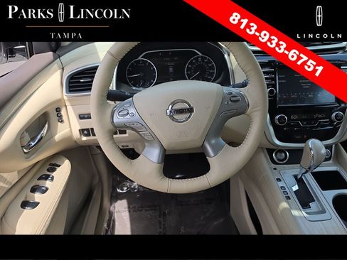 Used 2018 Nissan Murano Platinum w/ Cargo Package FWD image 12