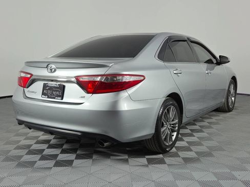 Used 2016 Toyota Camry SE w/ Moonroof Package FWD image 7