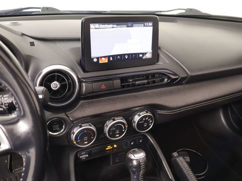Used 2020 MAZDA MX-5 Miata RF Grand Touring RWD image 5