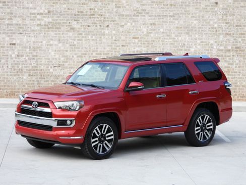 Used 2019 Toyota 4Runner Limited RWD image 25