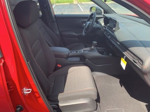 Certified 2025 Honda HR-V Sport image 15