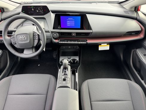 New 2026 Toyota Prius Plug-In Hybrid FWD image 4