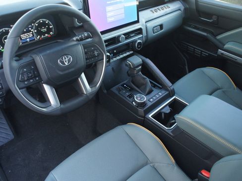 New 2026 Toyota 4Runner Trailhunter image 22