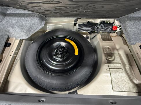 Used 1996 Volvo 960 Sedan RWD image 37