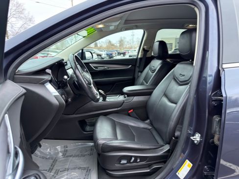 Used 2019 Cadillac XT5 Premium Luxury image 10