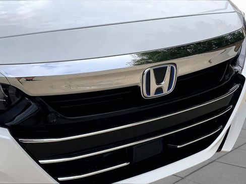 Used 2021 Honda Accord Touring image 32
