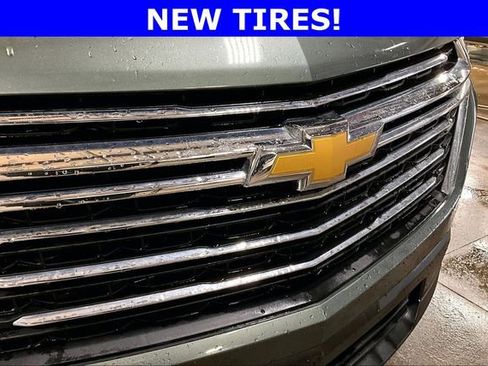 Used 2023 Chevrolet Traverse LT image 34