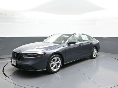 Used 2023 Honda Accord LX image 1