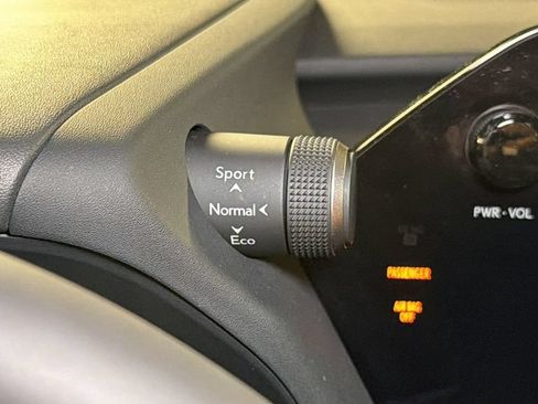 Certified 2025 Lexus UX 300h AWD w/ Accessory Package (Z2) image 33