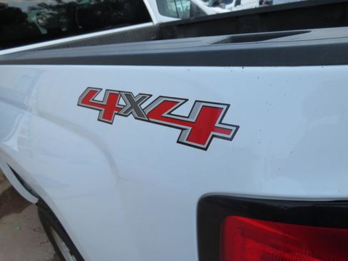 Used 2015 Chevrolet Silverado 1500 W/T w/ WT Convenience Package AWD/4WD image 23