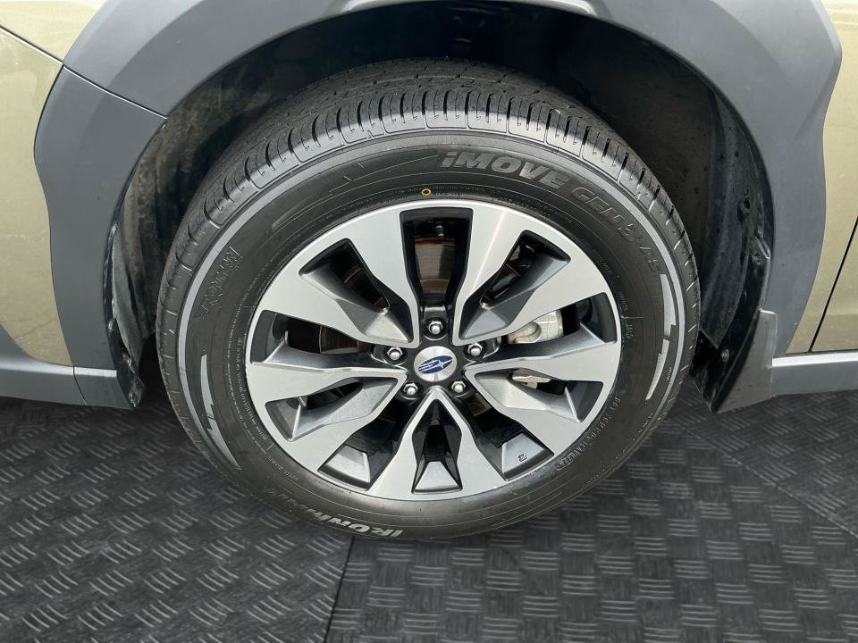 Certified 2025 Subaru Outback Limited AWD/4WD image 26