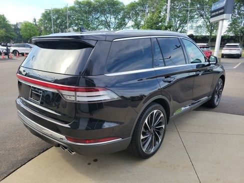 Certified 2023 Lincoln Aviator Reserve w/ Equipment Group 201A AWD/4WD image 14