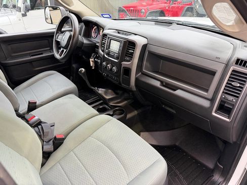 Used 2017 RAM 3500 Tradesman w/ Chrome Appearance Group image 28