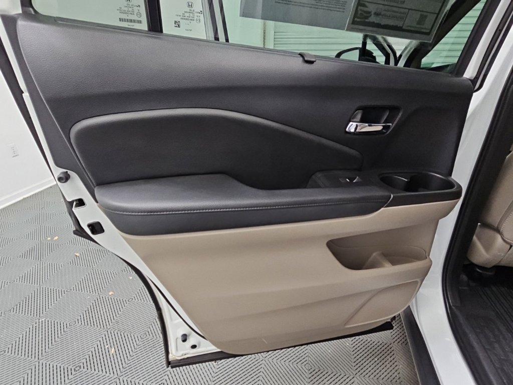 Used 2022 Honda Pilot Touring image 37