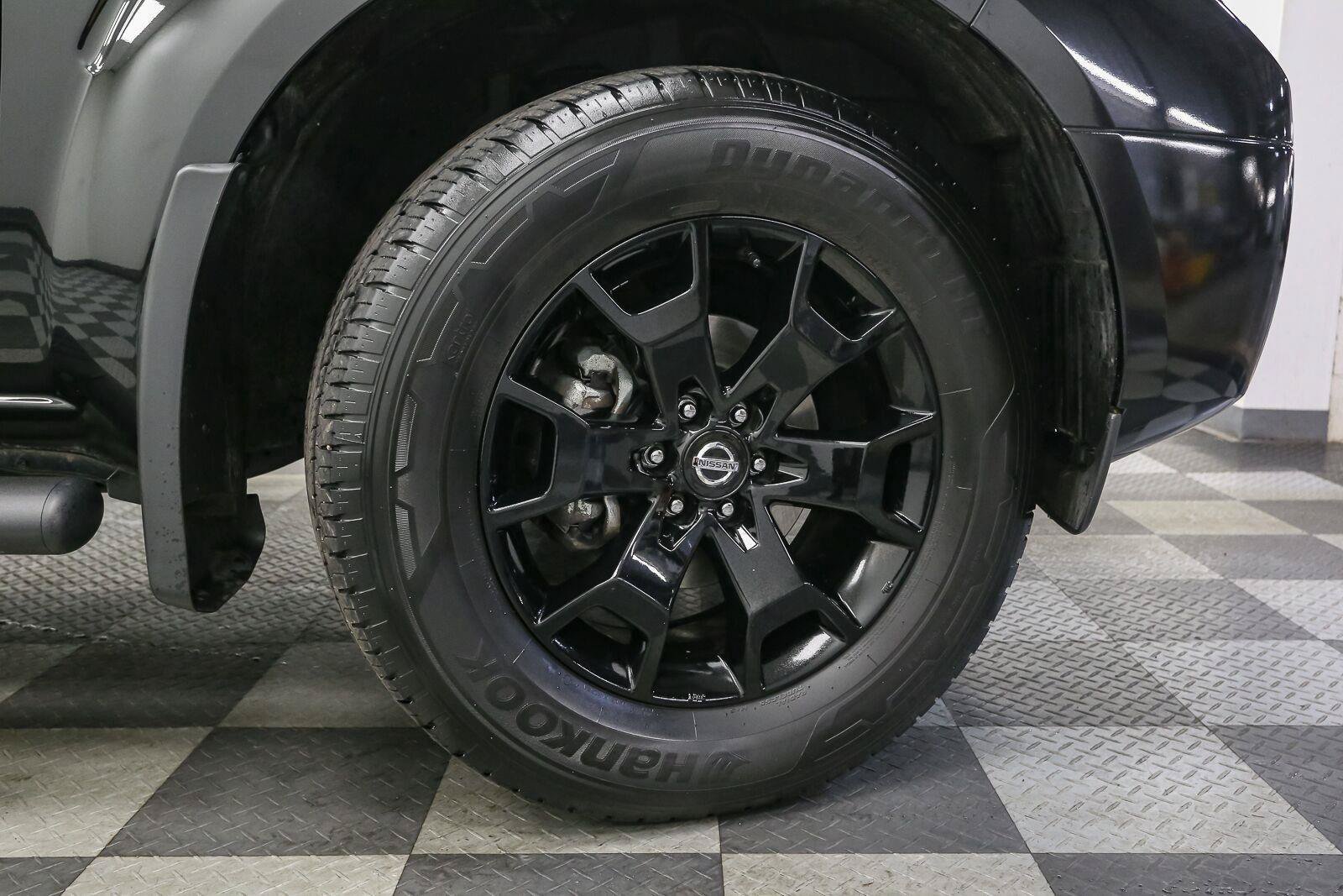 Used 2021 Nissan Frontier SV w/ Midnight Edition Floor Mats AWD/4WD image 15
