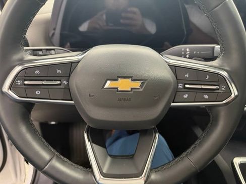 Used 2026 Chevrolet Equinox LT w/ Convenience Package II AWD/4WD image 16