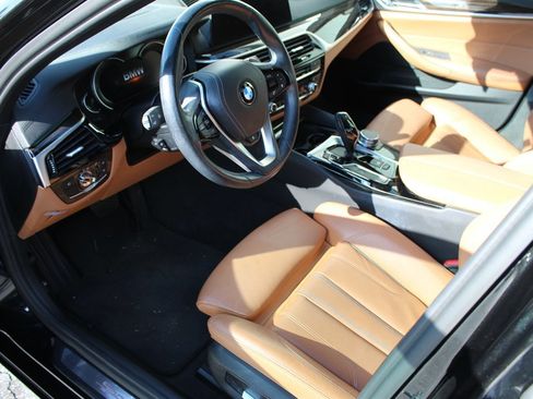 Used 2017 BMW 530i RWD image 6