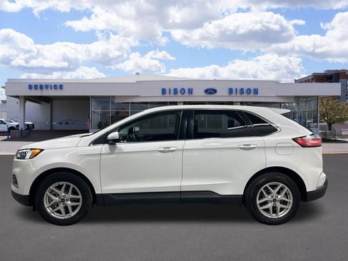 Used 2024 Ford Edge SEL image 7