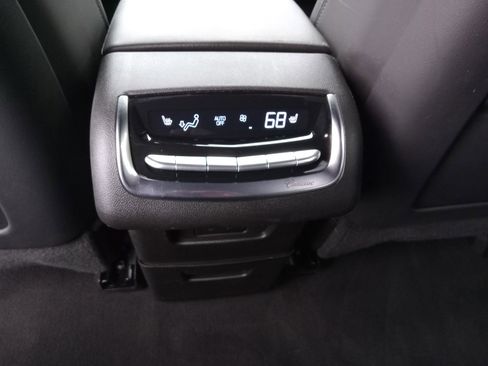 Used 2024 Cadillac XT6 Premium Luxury w/ Technology Package AWD/4WD image 26