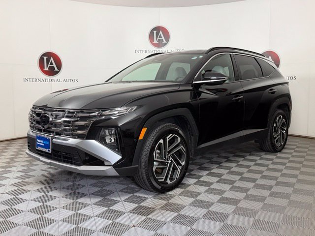Certified 2025 Hyundai Tucson Limited AWD/4WD image 2