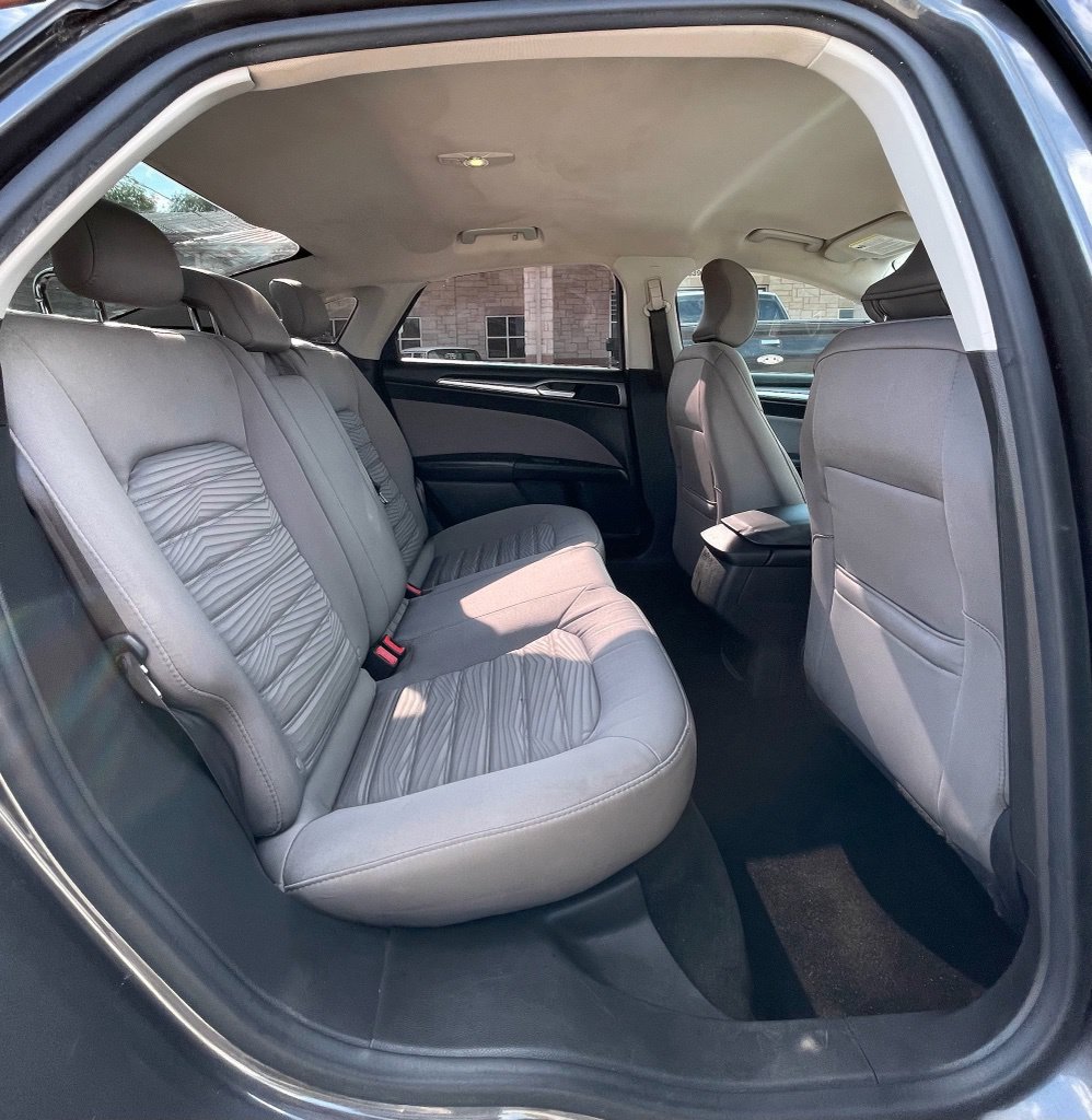 Used 2016 Ford Fusion S FWD image 27