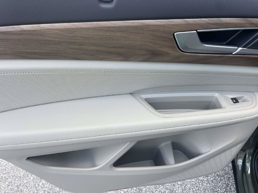 New 2026 Volkswagen Atlas SE FWD image 11