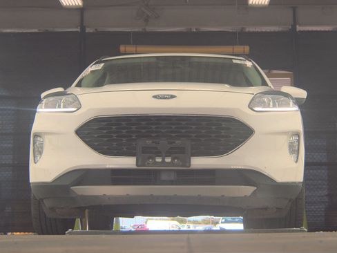 Used 2022 Ford Escape SEL FWD image 4