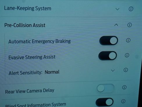 Used 2025 Ford Mustang Mach-E Premium image 34