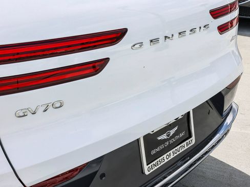 Used 2026 Genesis GV70 2.5T Advanced AWD/4WD image 7
