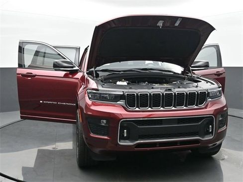 New 2025 Jeep Grand Cherokee L Overland w/ Trailer Tow Package image 56