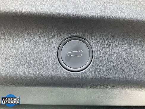 Used 2021 Tesla Model Y Long Range image 10