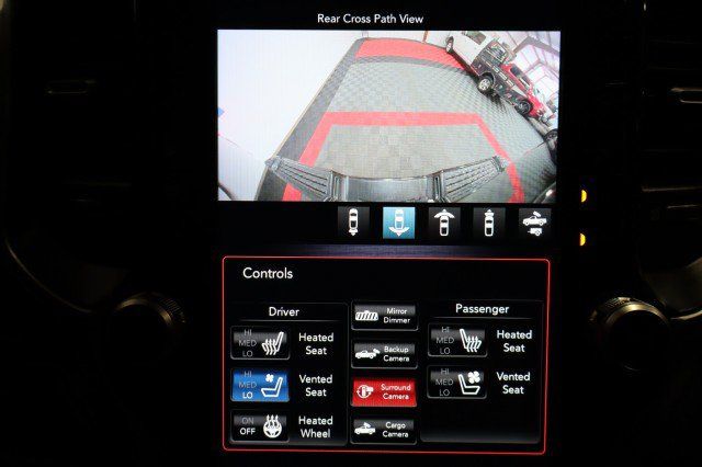 Used 2019 RAM 2500 Laramie w/ Black Appearance Package AWD/4WD image 15