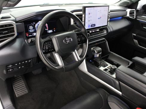 Used 2022 Toyota Tundra Platinum AWD/4WD image 14