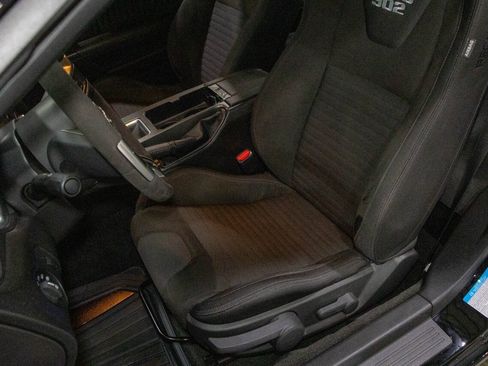 Used 2013 Ford Mustang Boss 302 RWD image 34