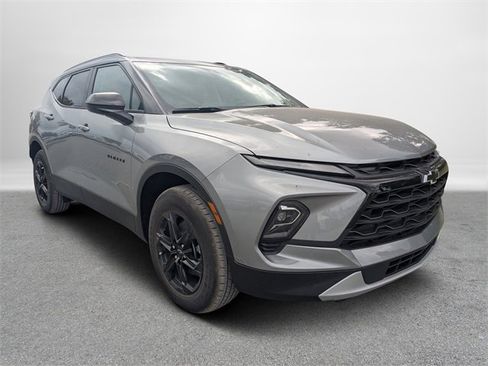 New 2025 Chevrolet Blazer LT w/ Midnight/Sport Edition image 2