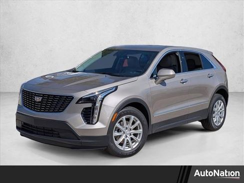 Used 2023 Cadillac XT4 Luxury image 1