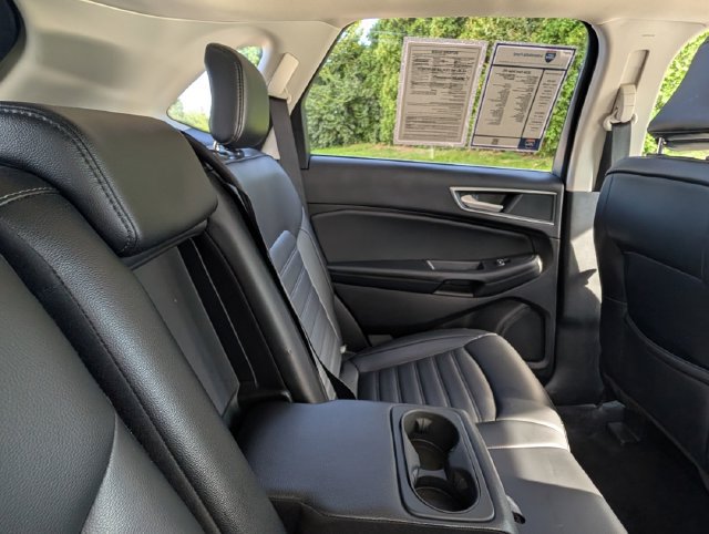 Used 2024 Ford Edge SEL AWD/4WD image 30