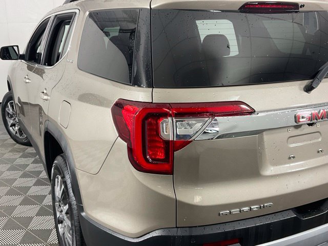 Used 2023 GMC Acadia SLE w/ Driver Convenience Package FWD image 33