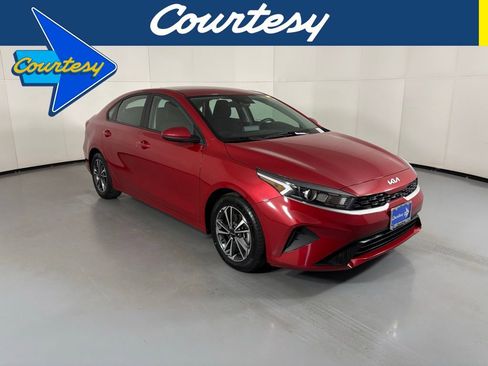 Used 2024 Kia Forte LXS image 1