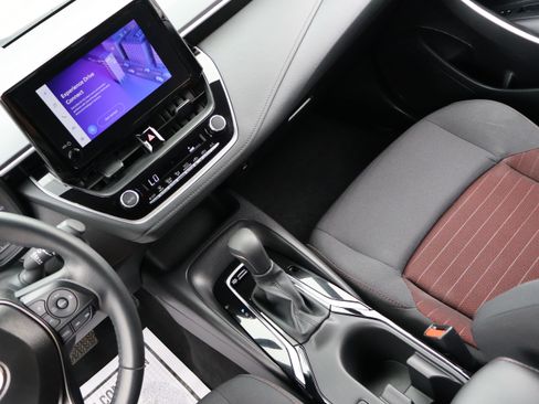 Used 2025 Toyota Corolla SE FWD image 27
