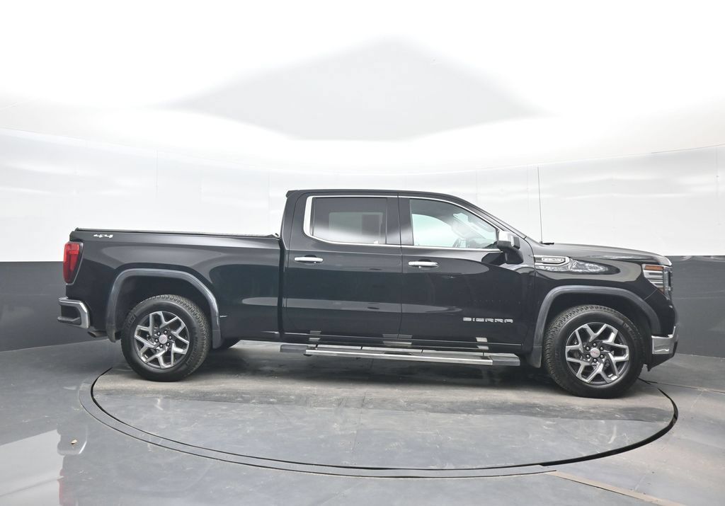 Used 2022 GMC Sierra 1500 SLT w/ SLT Convenience Package AWD/4WD image 7