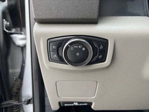 Used 2022 Ford F350 XL w/ Power Equipment Group image 13