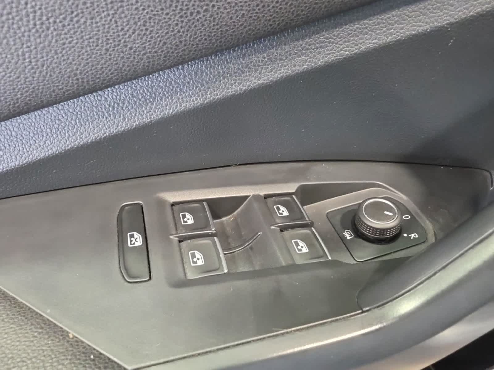 Used 2024 Volkswagen Jetta SE FWD image 18