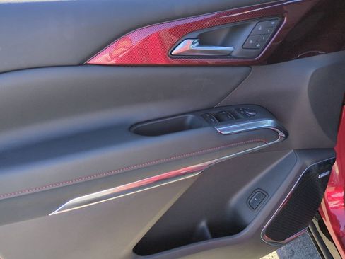 New 2026 Chevrolet Traverse RS image 22