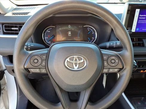Certified 2024 Toyota RAV4 LE image 28