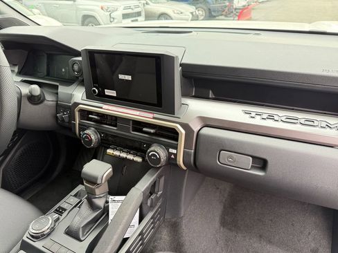 New 2025 Toyota Tacoma SR5 AWD/4WD image 19