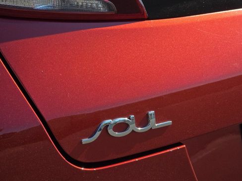 Used 2021 Kia Soul LX FWD image 26