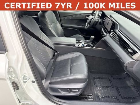 Used 2025 Toyota Camry XSE image 9